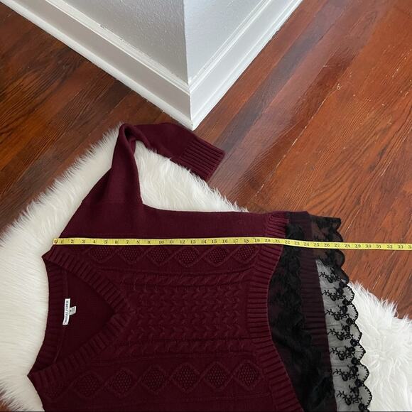 Wine Burgundy Sweater Lace Hem V Neck Moral Fiber - Picture 5 of 5